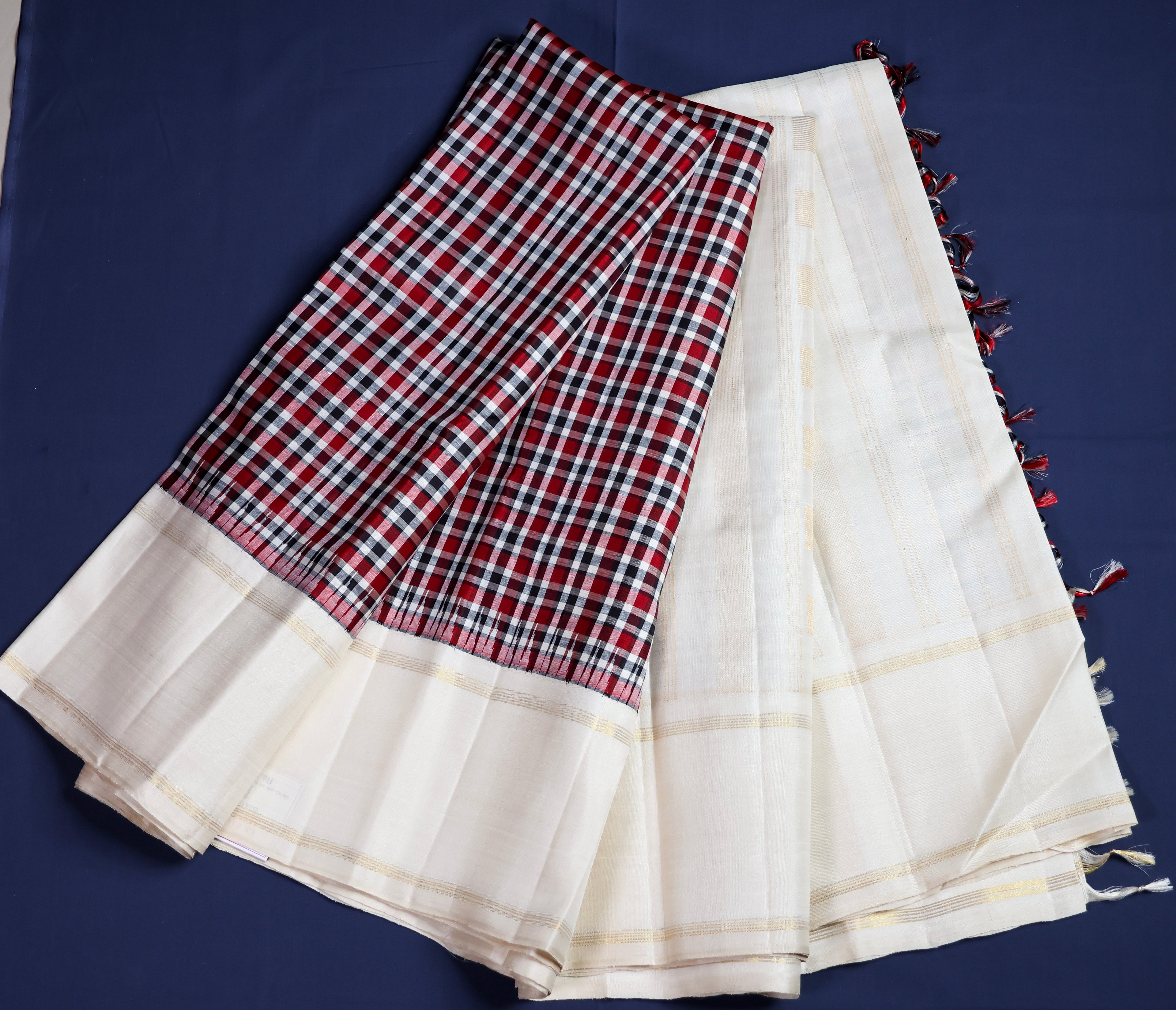 Pure Kancheepuram Handloom Silk Saree - Red, white and black Checks with off-white border