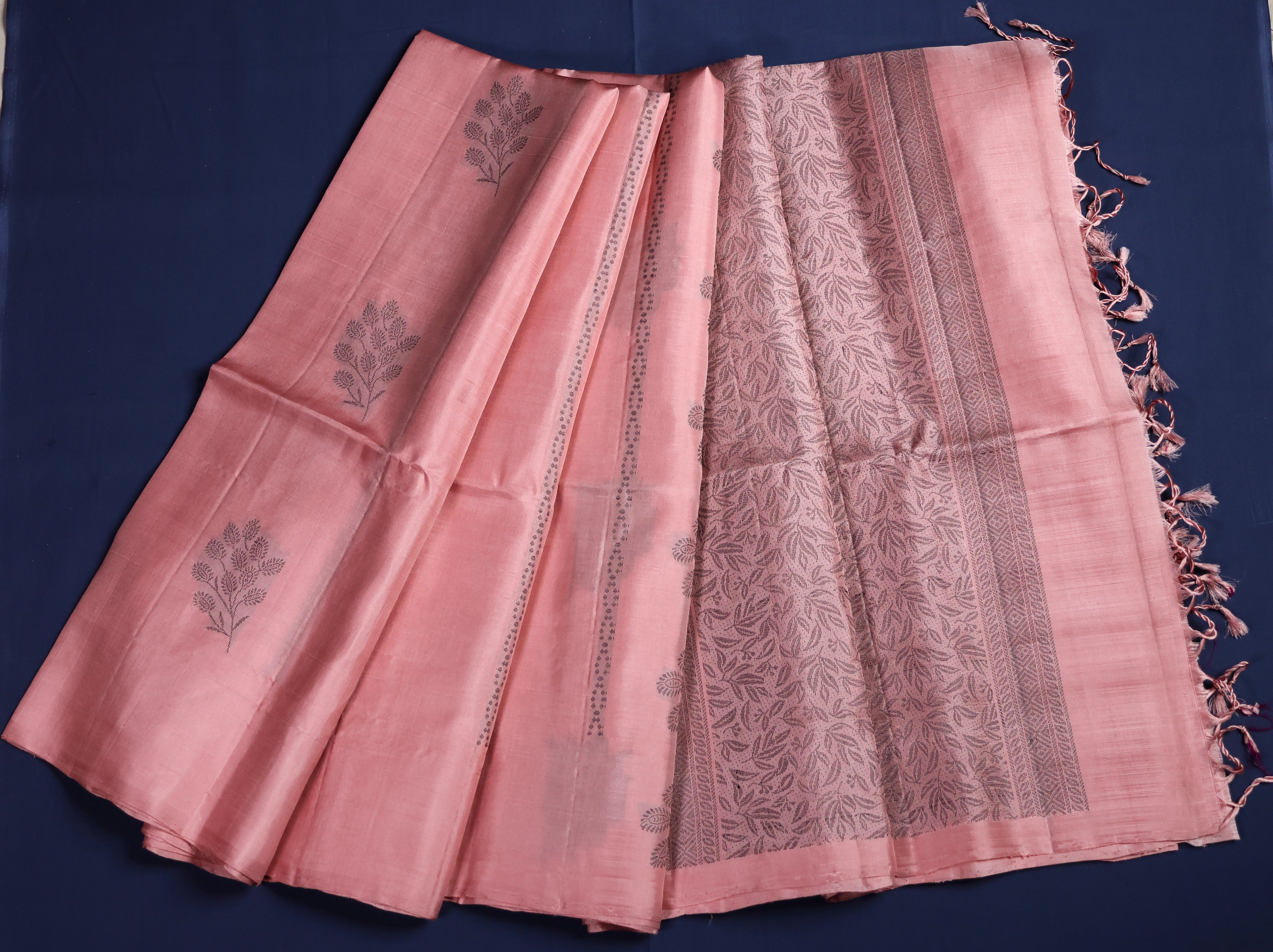 Pure Kancheepuram Handloom Soft Silk Saree – Borderless