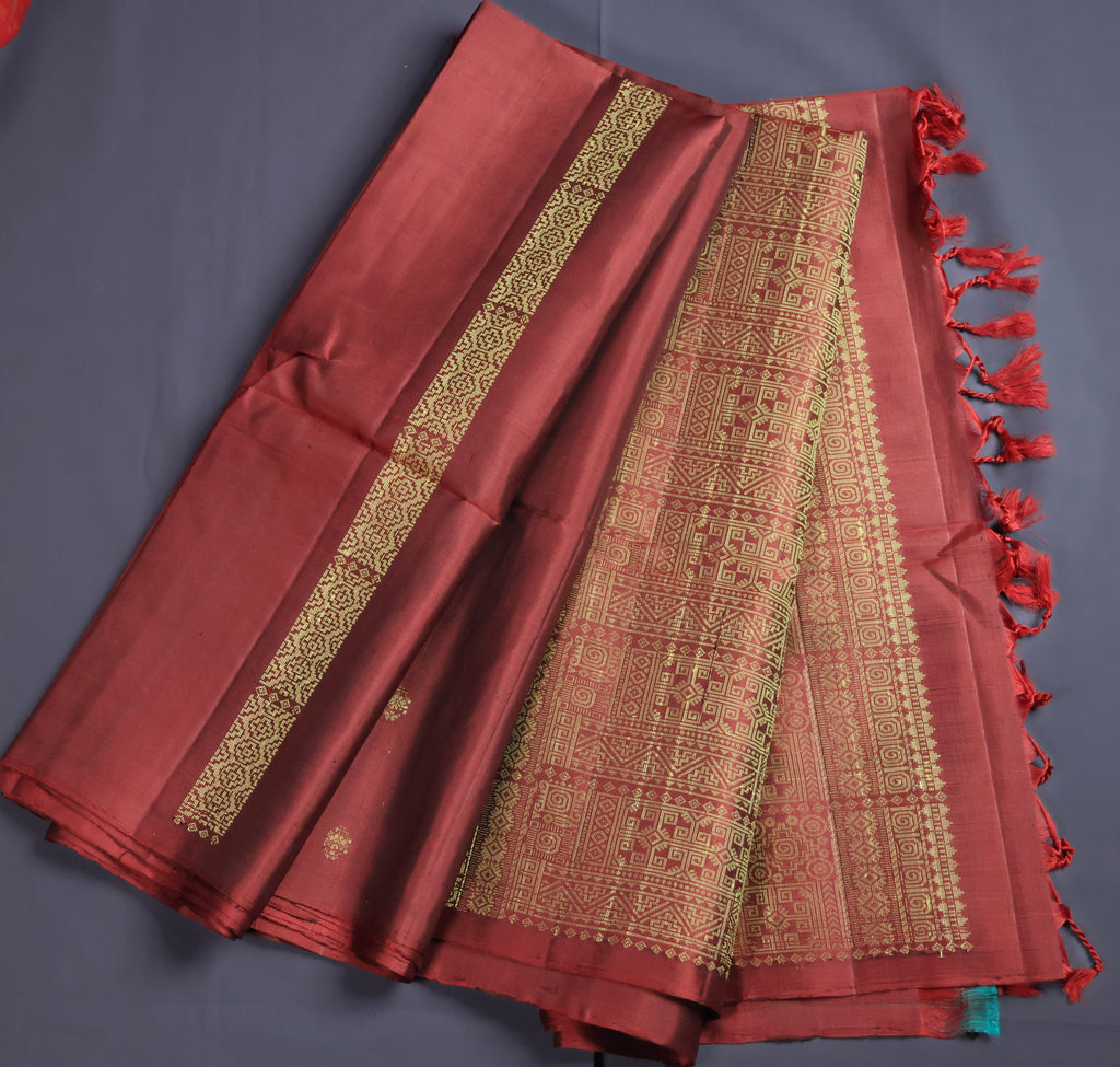 Pure Kancheepuram Handloom Silk Saree – Borderless, Silk thread woven soft silk